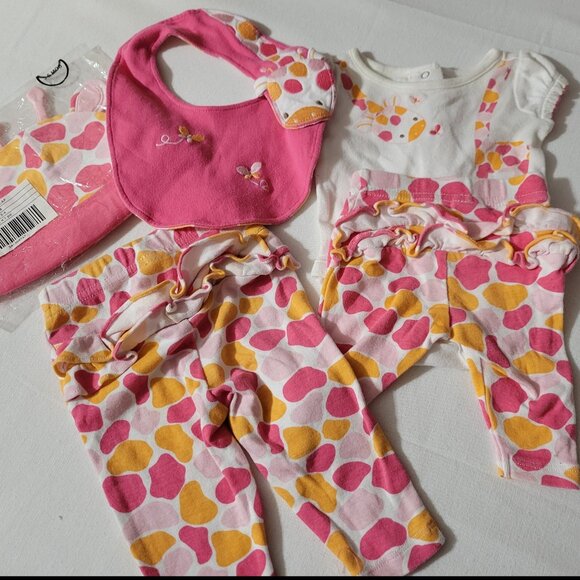Gymboree Jolly GiraffeUsed Newborn Bodysuit Pants Set, Bib, 3-6